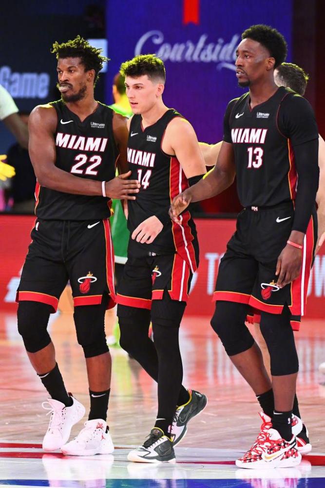 法亲临赛场 法亲临赛场